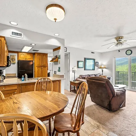 Mountain Majesty Villa